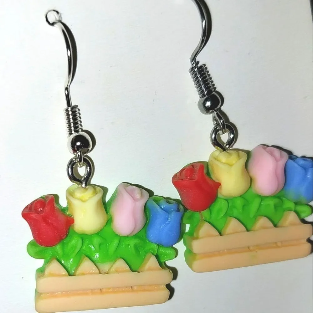 Floral Super cute, colorful, fun earrings - Picture 5 of 5